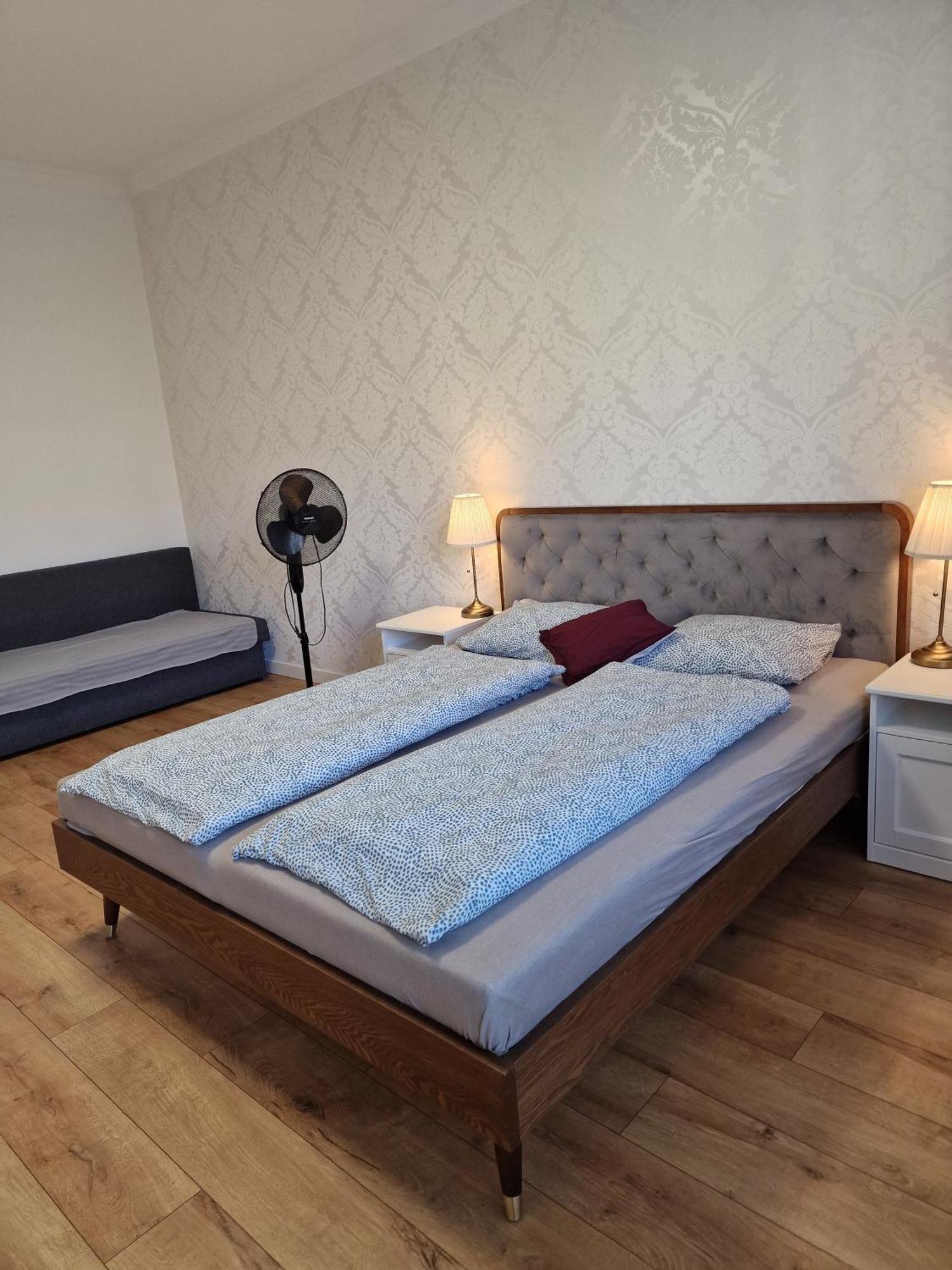 Old Town Apartment - 2 Bedrooms Bratislava Exterior photo